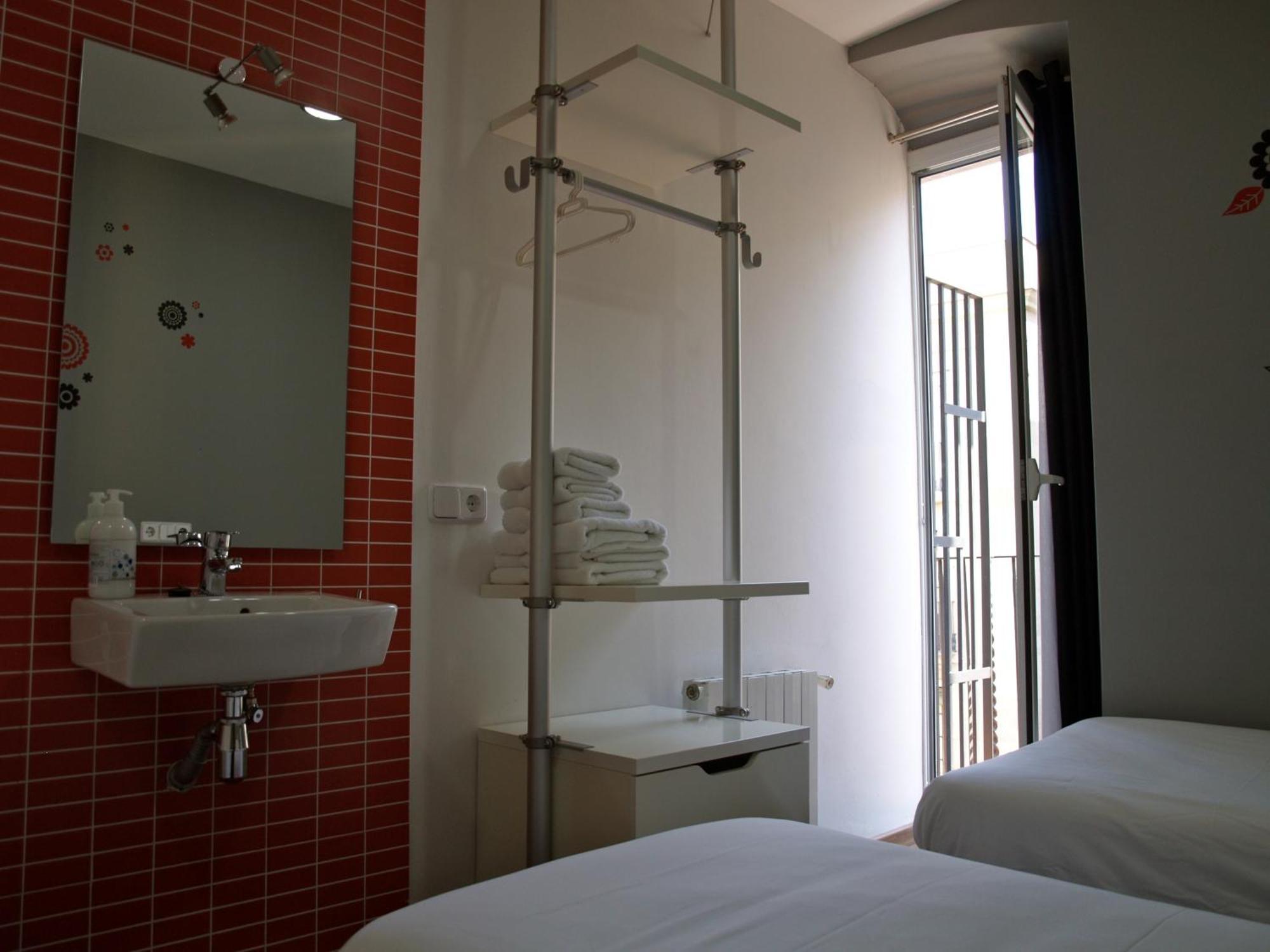 Hostal Nitzs Bcn Barcelona Ngoại thất bức ảnh