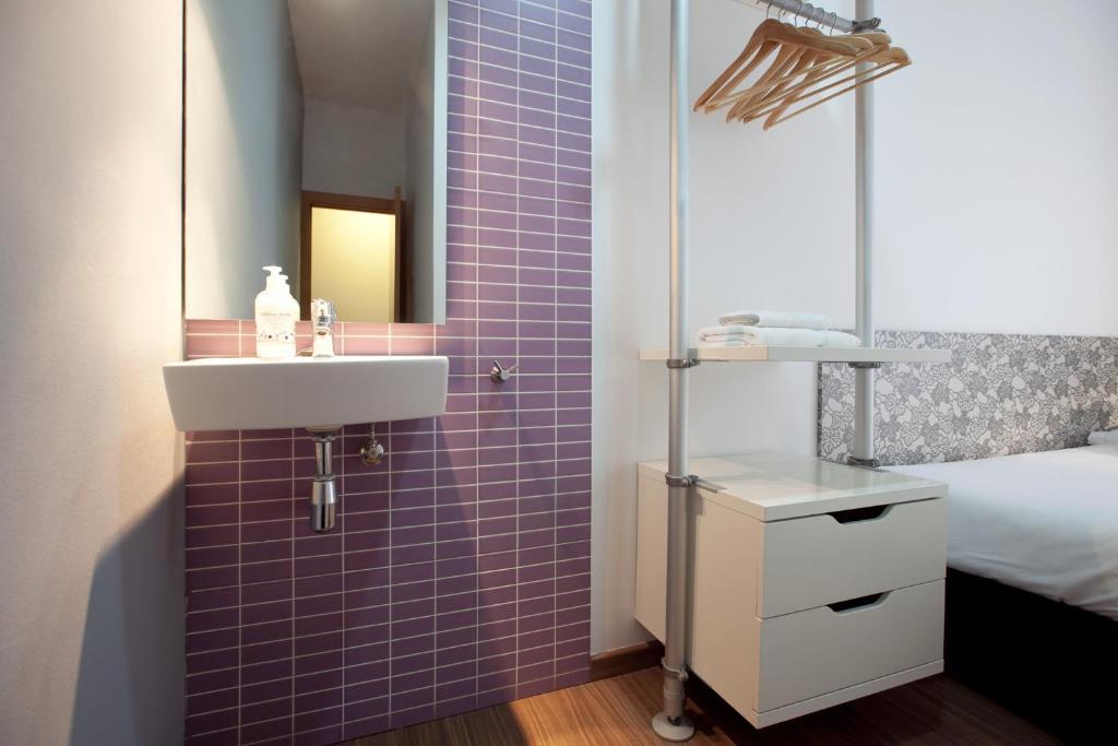 Hostal Nitzs Bcn Barcelona Phòng bức ảnh