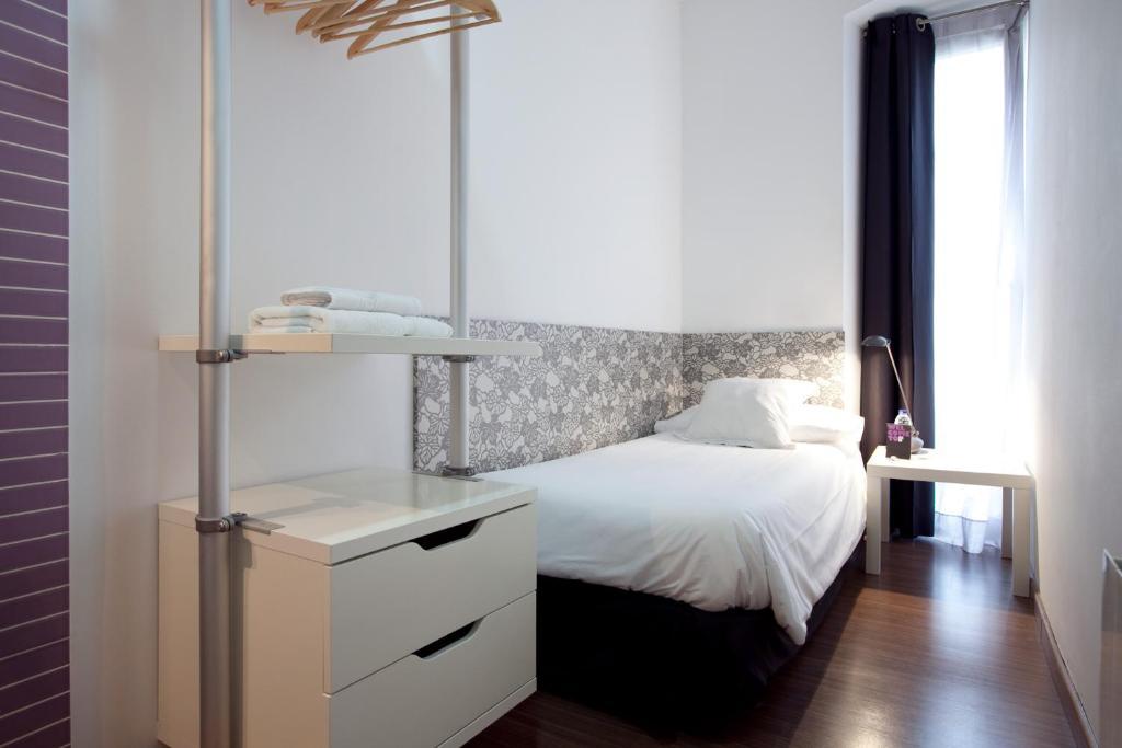 Hostal Nitzs Bcn Barcelona Phòng bức ảnh
