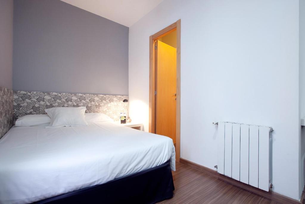 Hostal Nitzs Bcn Barcelona Phòng bức ảnh