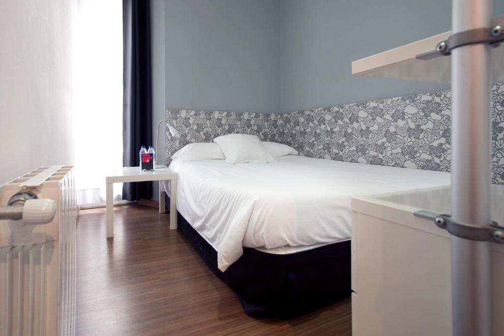 Hostal Nitzs Bcn Barcelona Phòng bức ảnh